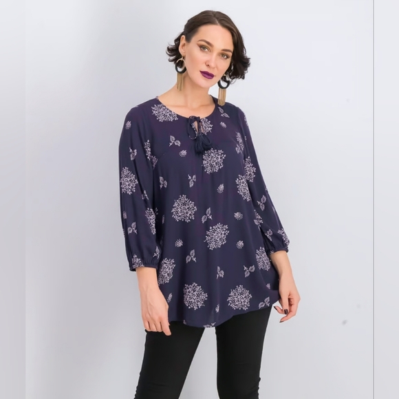 LNC Skies Are Blue Navy & Lavender Blouse,  Size 1X - Picture 1 of 6